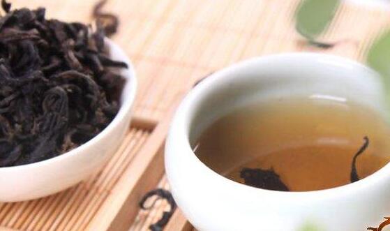 杜仲茶适合哪些人喝？喝杜仲茶的注意事项和功效？