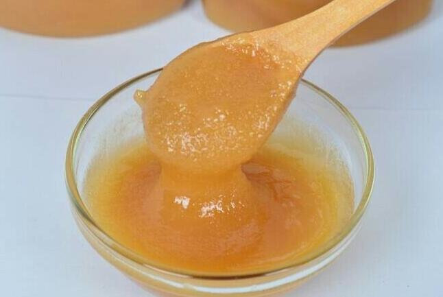 蜂蜜直接涂在脸上的好处_杀菌、抗衰、美容保湿