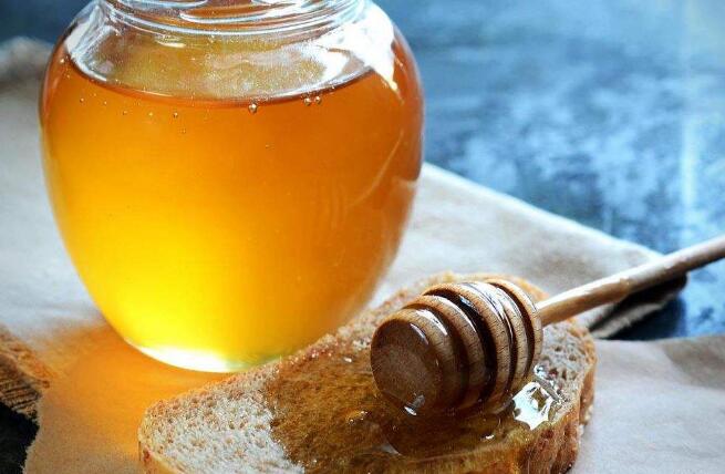 一周瘦20斤的蜂蜜减肥法_如何通过服用蜂蜜来减肥？