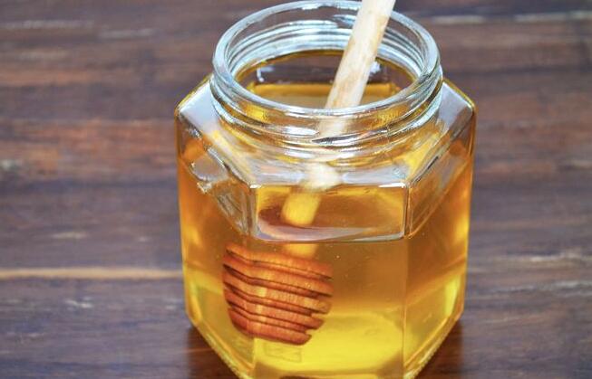 蜂蜜保存方法_蜂蜜可以放冰箱保存吗？