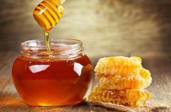 老年人吃蜂蜜的好处